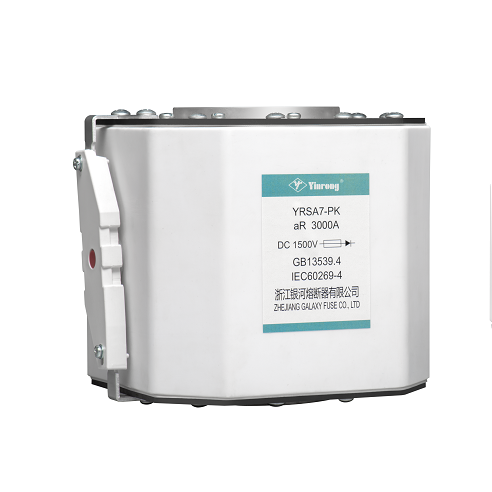 In che modo un fusibile ad alta velocità con corpo quadrato migliora la sicurezza del sistema